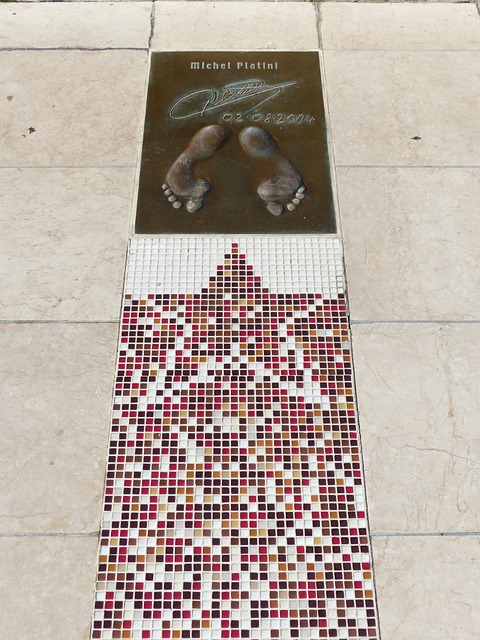 展与进步 展与进步